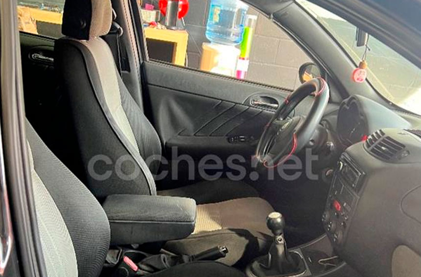 ALFA ROMEO 147 1.9 JTD Collezione - Imagen 7