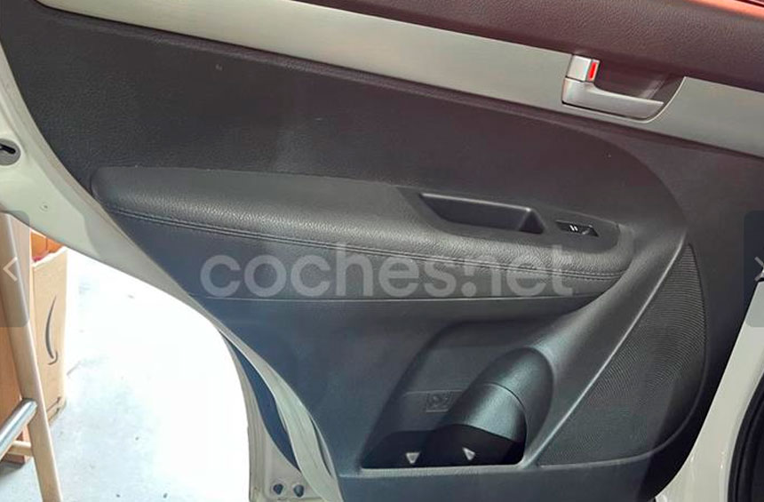 KIA Sorento 2.0 CRDi Concept 4X2 - Imagen 5
